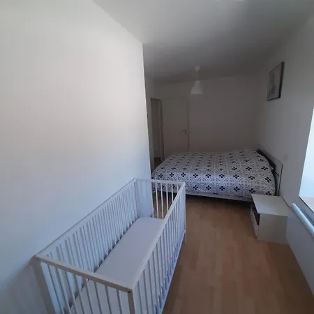 Maison Neuve Climatisé Au Calme Dans La Drome Сasa de vacaciones Beausemblant